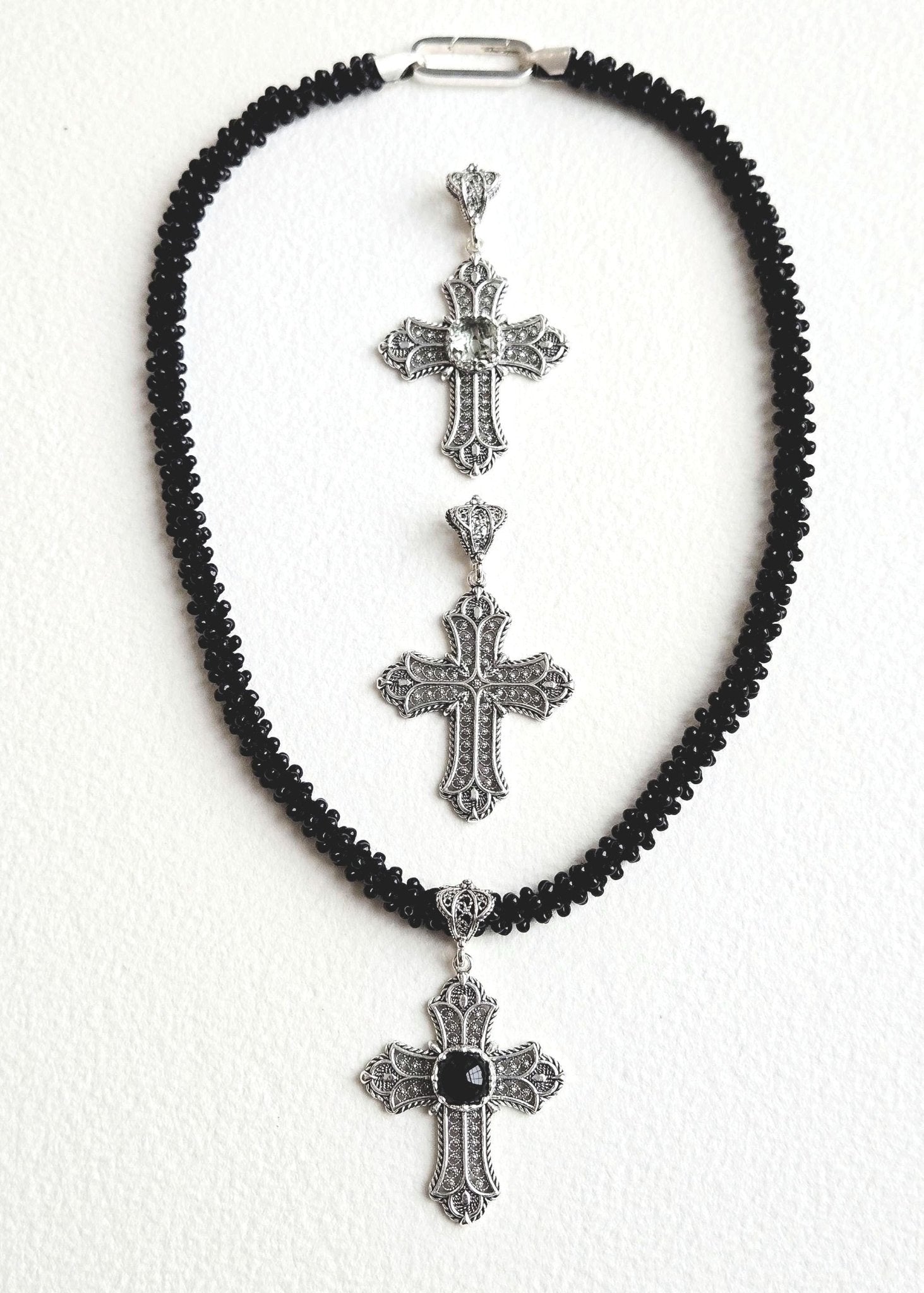 Agape | The Dark Romantic Choker - UnicU Jewelry by Izabela Roginski